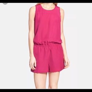 Chelsea28 Scallop edge pink romper